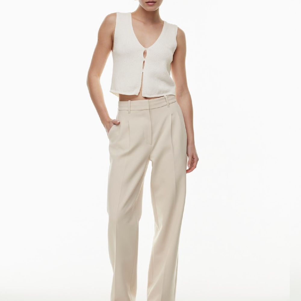 Aritzia Cream Trousers with Relaxed Fit